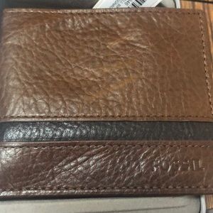 Brand new Fossil wallet